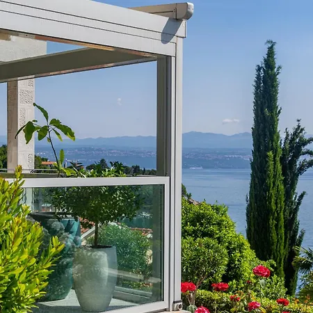 Apartman By The Sea Medveja, Opatija - 7720 *